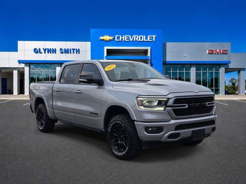 Used 2019 RAM 1500 Laramie w/ Sport Appearance Package AWD/4WD image 5
