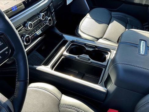 New 2026 Ford F450 Platinum w/ FX4 Off-Road Package image 8