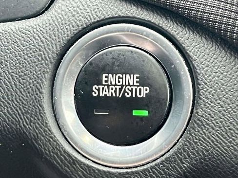 Certified 2022 Chevrolet Equinox RS image 30