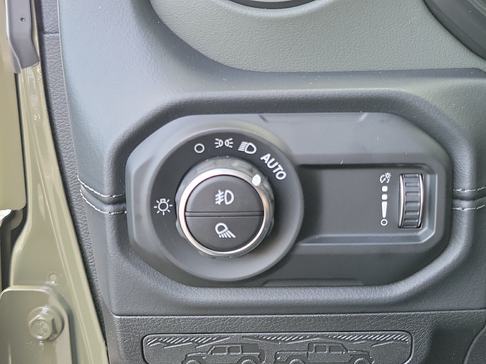 New 2026 Jeep Gladiator Mojave AWD/4WD image 12