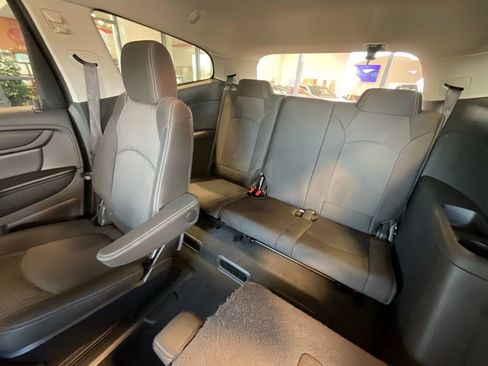 Used 2021 GMC Acadia Denali w/ Denali Ultimate Package image 23