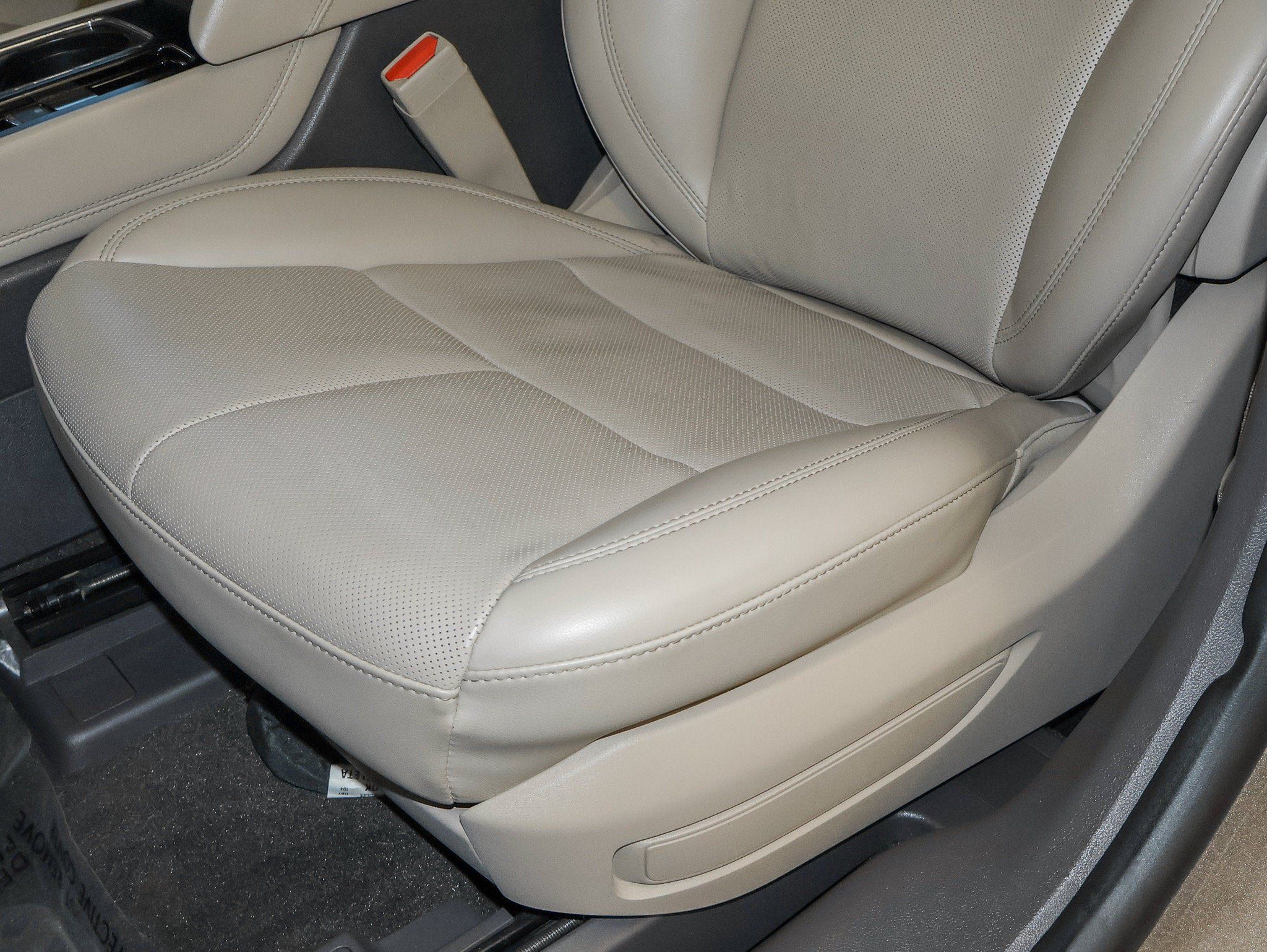 Used 2022 Lincoln Corsair AWD w/ Equipment Group 101A image 24