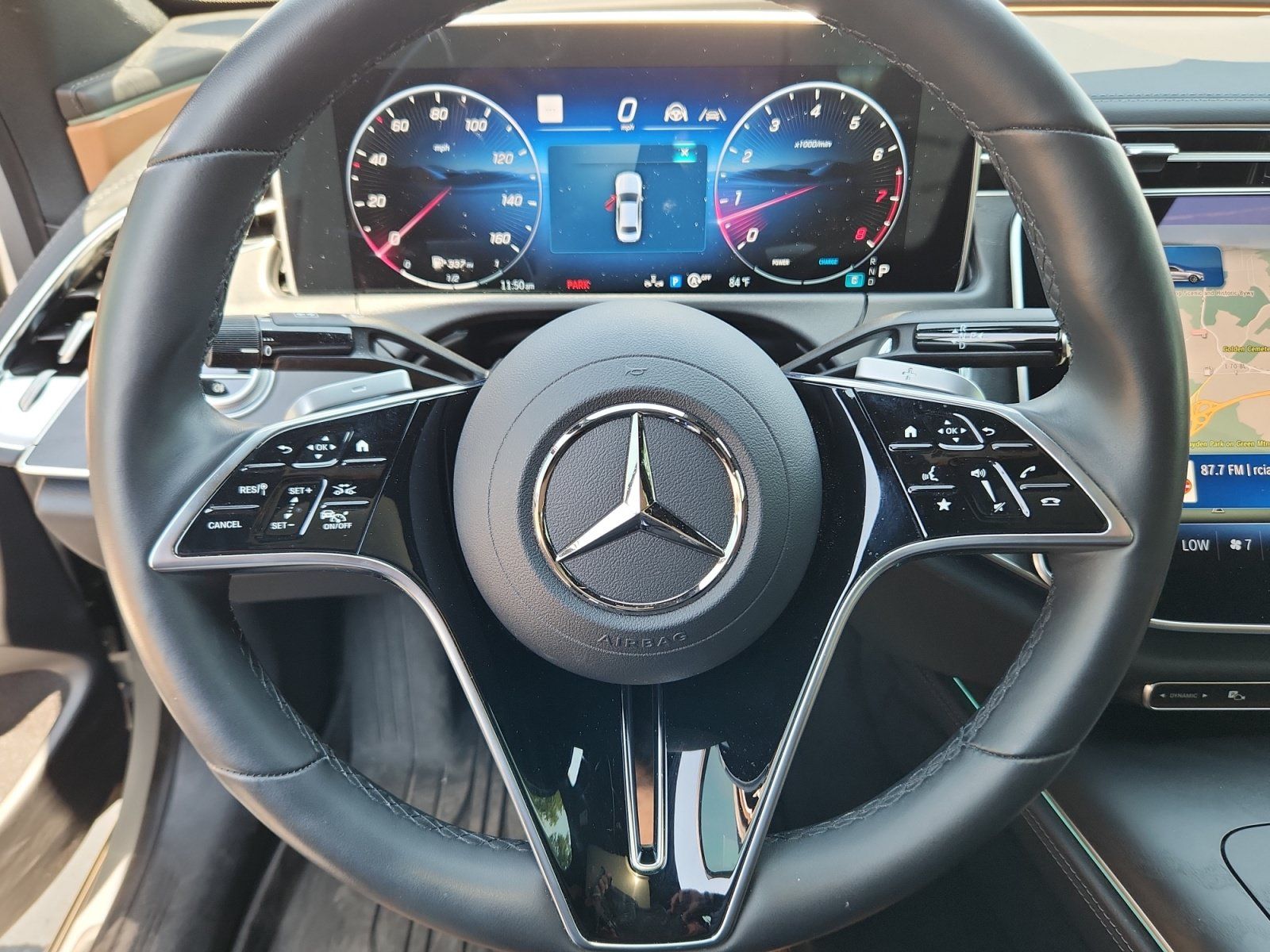 Used 2024 Mercedes-Benz E 350 4MATIC Sedan image 9