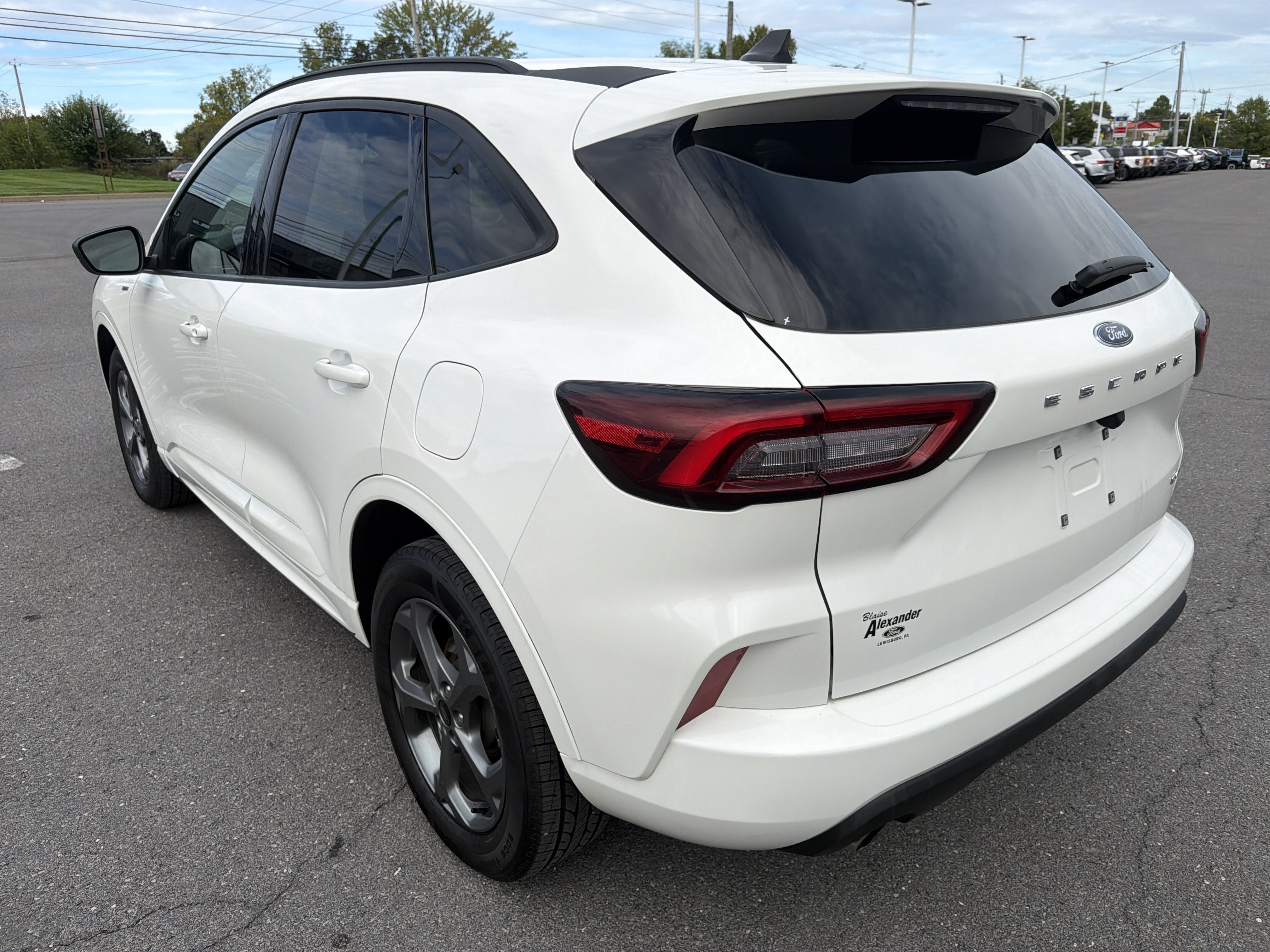 Used 2024 Ford Escape ST-Line AWD/4WD image 6