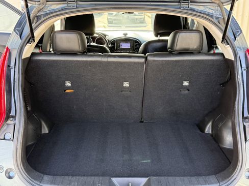Used 2013 Nissan Juke SL FWD image 24
