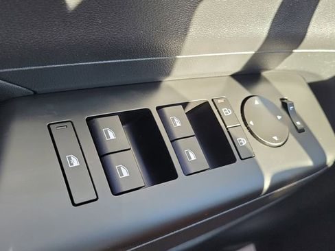 New 2026 Hyundai Kona SE image 16