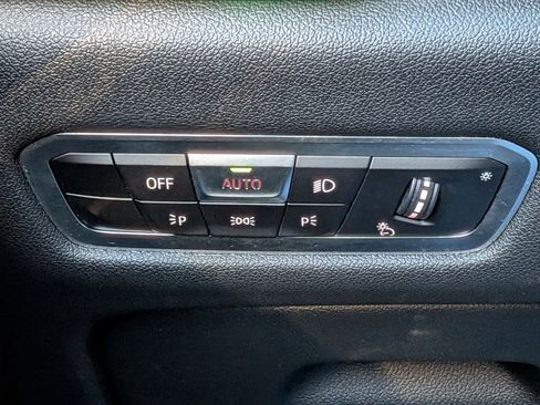 Used 2022 BMW X5 xDrive40i w/ Premium Package image 18