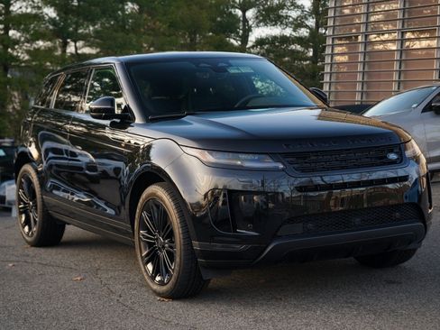 Used 2024 Land Rover Range Rover Evoque S AWD/4WD image 4