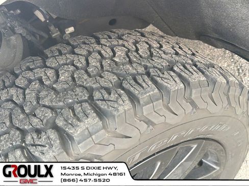 Used 2021 Chevrolet Silverado 1500 LT Trail Boss w/ Convenience Package II image 26