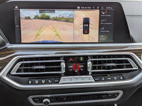 Used 2023 BMW X5 xDrive40i w/ M Sport Package image 11