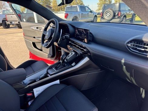 Used 2024 Dodge Hornet R/T w/ R/T Blacktop Package image 34