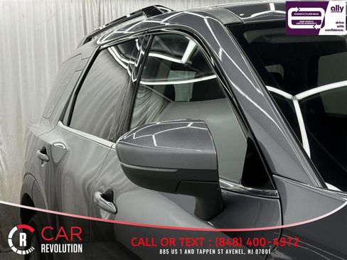 Used 2025 Nissan Pathfinder SV AWD/4WD image 47