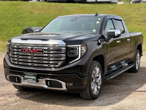 Used 2023 GMC Sierra 1500 Denali AWD/4WD image 1