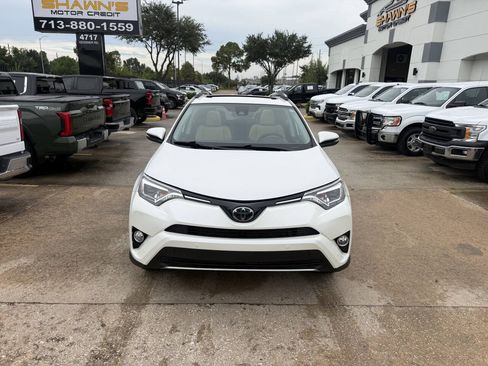 Used 2017 Toyota RAV4 Limited w/ Carpet Mat Package AWD/4WD image 40
