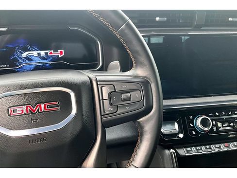 Used 2024 GMC Sierra 1500 AT4 w/ Technology Package AWD/4WD image 13
