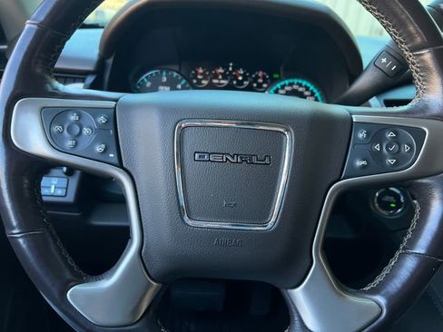 Used 2020 GMC Yukon XL Denali w/ Denali Premium Package image 23