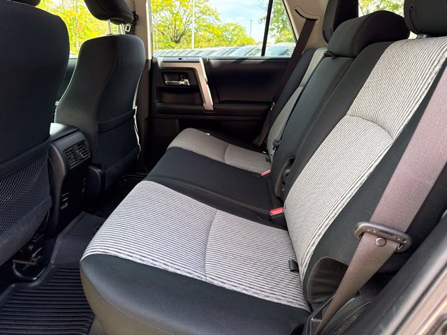 Used 2018 Toyota 4Runner SR5 AWD/4WD image 24