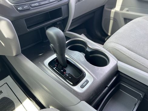 Used 2016 Honda Pilot EX image 19