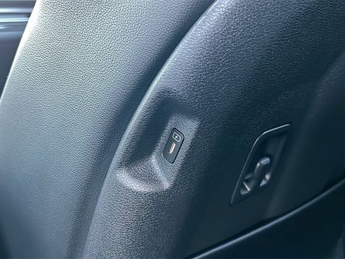 New 2026 Kia Sportage SX image 7