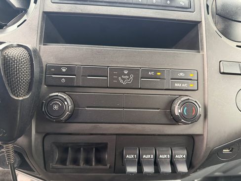 Used 2021 Ford F750 2WD Regular Cab Super Duty image 21