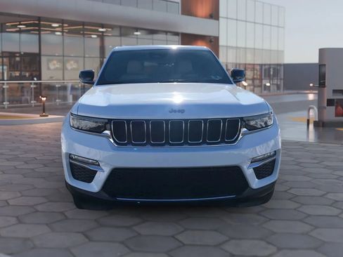 Used 2023 Jeep Grand Cherokee Sport Utility 4D image 7