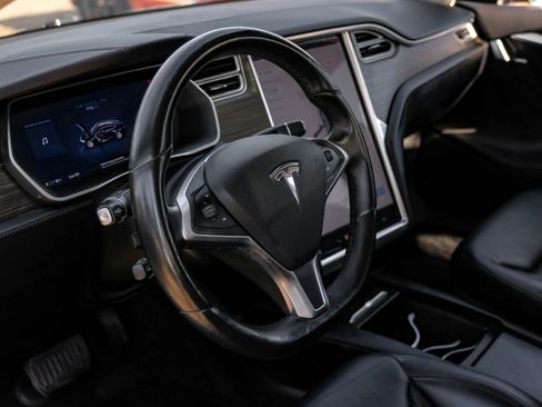 Used 2016 Tesla Model S 70D image 22