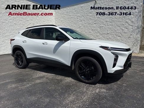 Used 2024 Chevrolet Trax ACTIV w/ Driver Confidence Package image 1