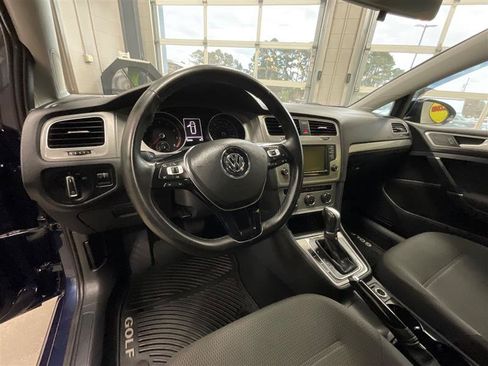 Used 2016 Volkswagen Golf S FWD image 13