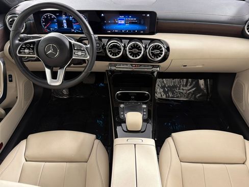 Used 2023 Mercedes-Benz CLA 250 image 12