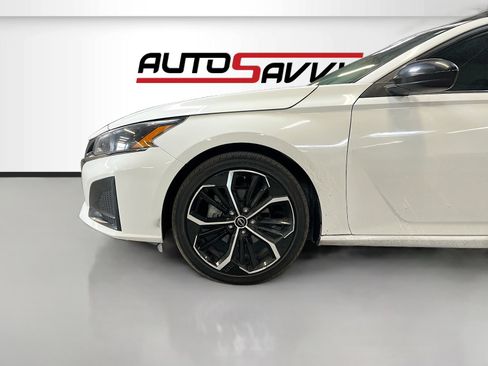 Used 2023 Nissan Altima 2.5 SR FWD image 28