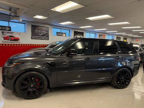 Used 2020 Land Rover Range Rover Sport HST image 3