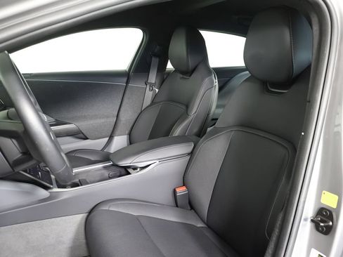 Used 2024 Lucid Air Touring AWD/4WD image 25