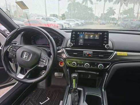 Used 2019 Honda Accord Sport image 11