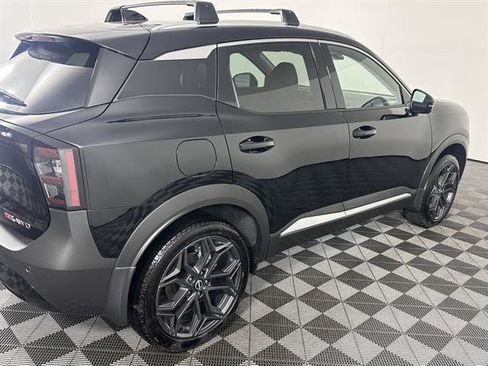 New 2025 Nissan Kicks SR w/ Illumination Package image 4