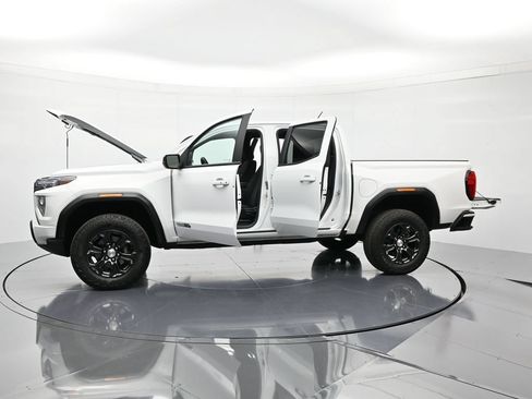 Certified 2024 GMC Canyon Elevation RWD image 46