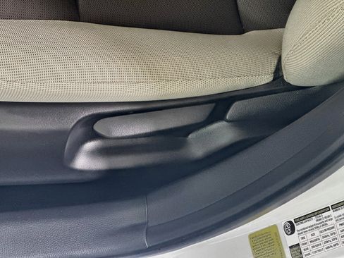 Used 2025 Toyota Corolla LE FWD image 13