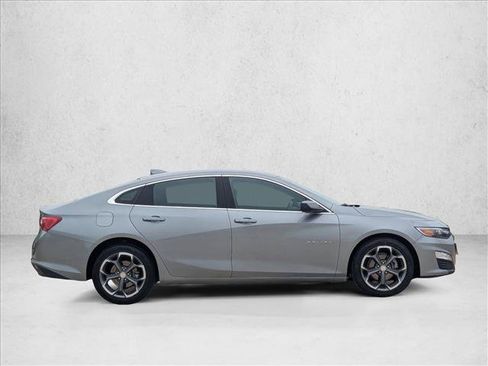 Used 2024 Chevrolet Malibu LT FWD image 4