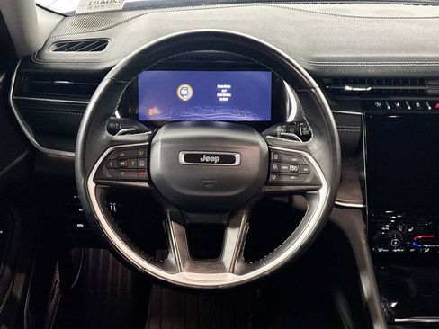 Used 2022 Jeep Grand Cherokee L Limited AWD/4WD image 13