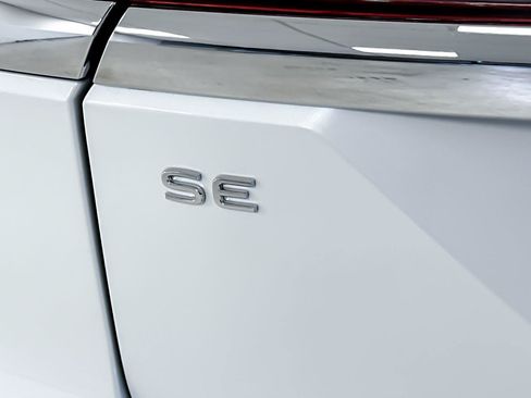 New 2026 Volkswagen Atlas SE FWD image 26