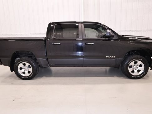 Used 2019 RAM 1500 Big Horn AWD/4WD image 2