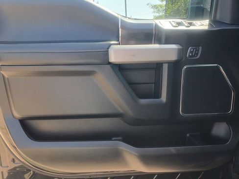 Used 2020 Ford F150 Lariat image 7