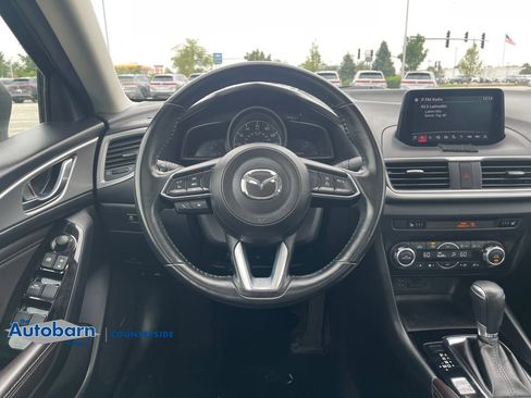 Used 2018 MAZDA MAZDA3 Touring FWD image 25