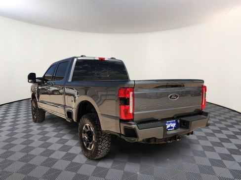 Used 2024 Ford F350 Lariat w/ Lariat Ultimate Package AWD/4WD image 3