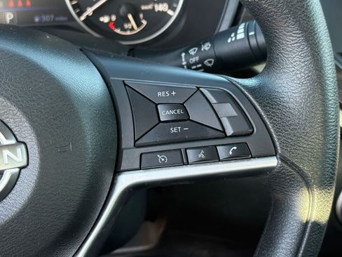 Used 2024 Nissan Altima 2.5 SV FWD image 20