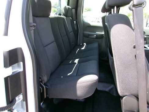 Used 2012 Chevrolet Silverado 2500 W/T AWD/4WD image 19