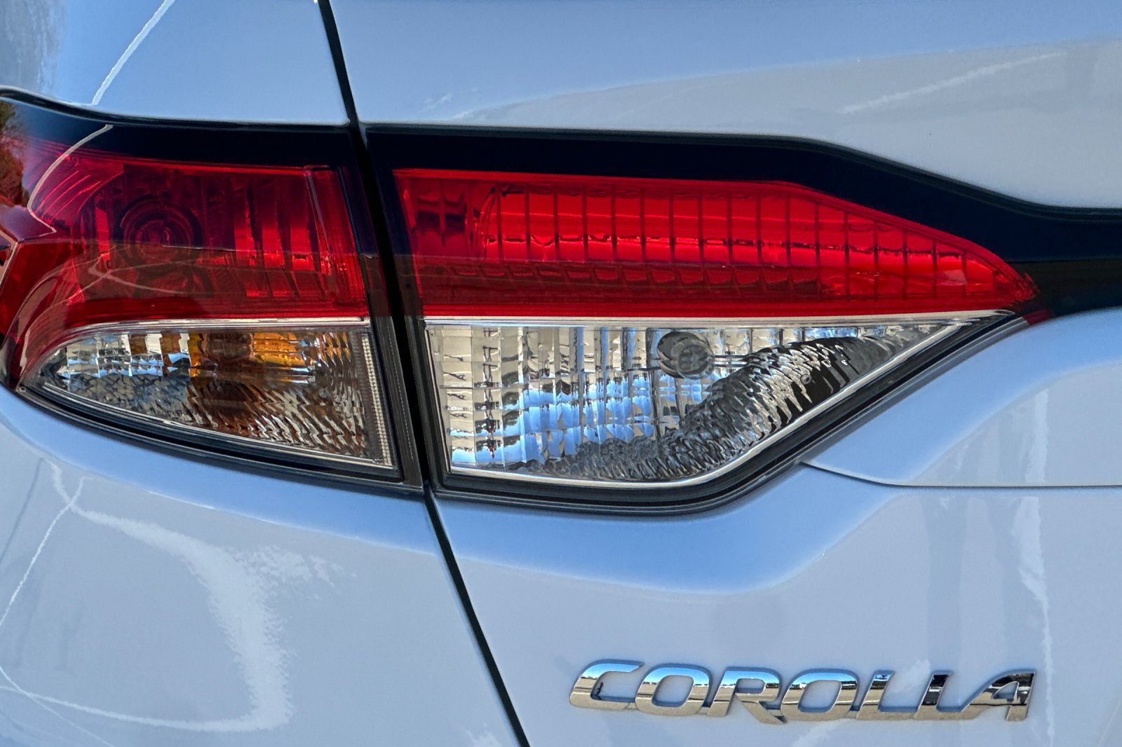 Certified 2026 Toyota Corolla LE FWD image 47