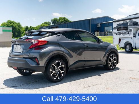 Used 2019 Toyota C-HR Limited FWD image 6