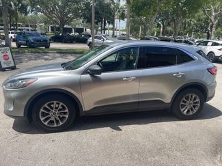 Used 2022 Ford Escape SE FWD video 1