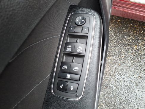 Used 2022 Dodge Charger GT image 11