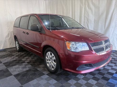 Used 2016 Dodge Grand Caravan w/ Climate Group FWD image 3